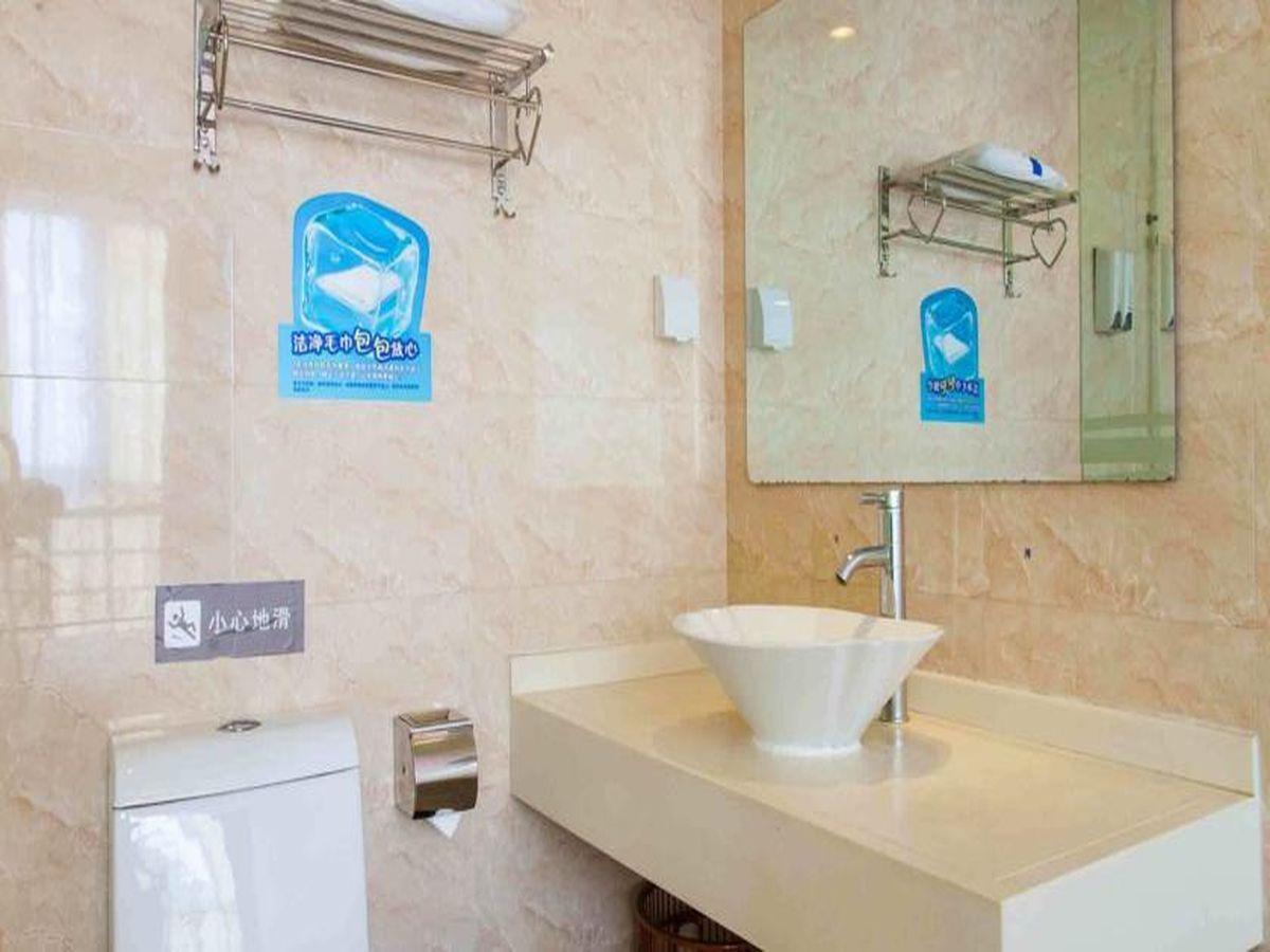 7 Days Inn Haikou Nansha Road City Plaza Экстерьер фото